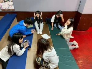 子役　楽しそうな会話　仲が良い